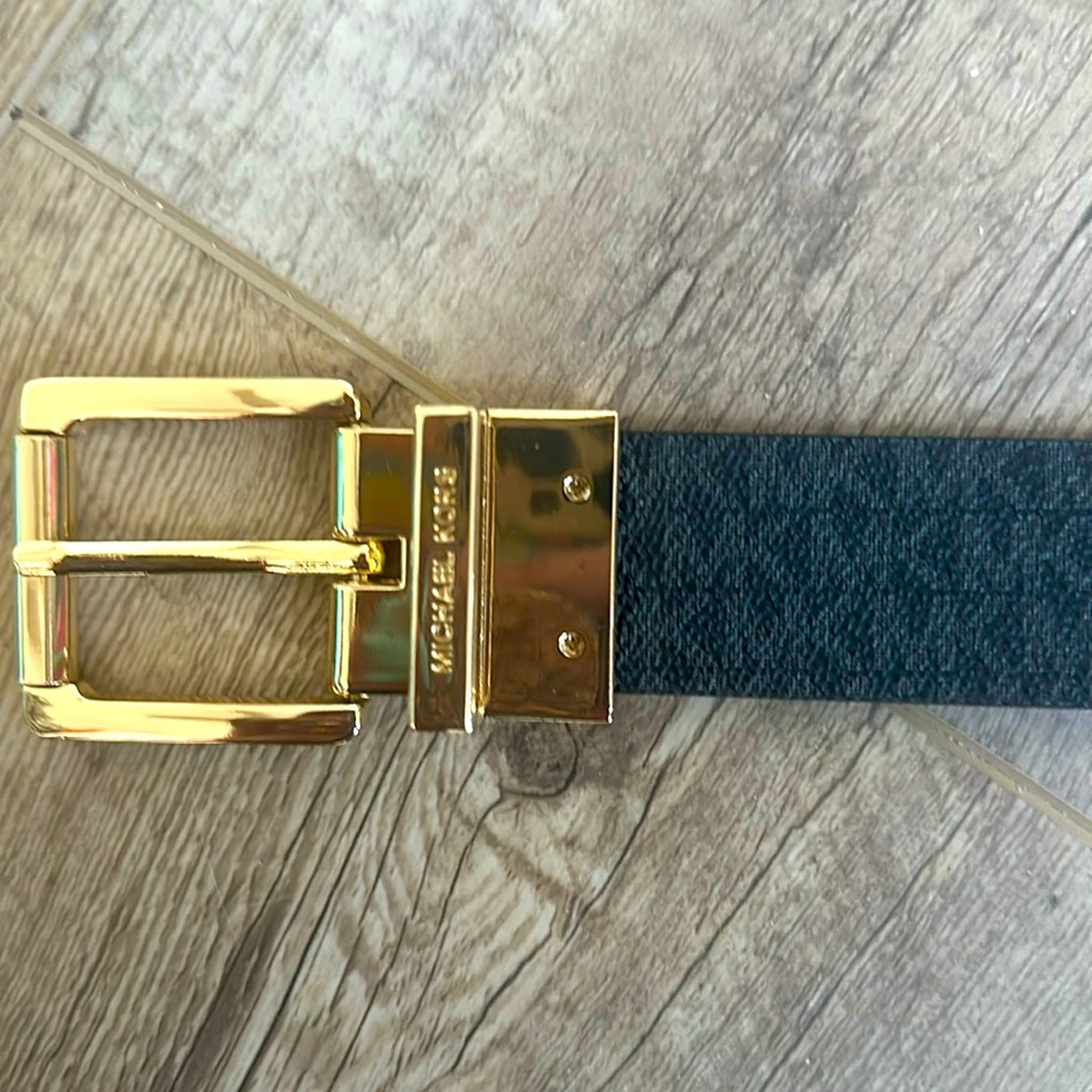 New REVERSIBLE Michael Kors belt WHITE/BLACK with MK motif and GOLD hardware s/m